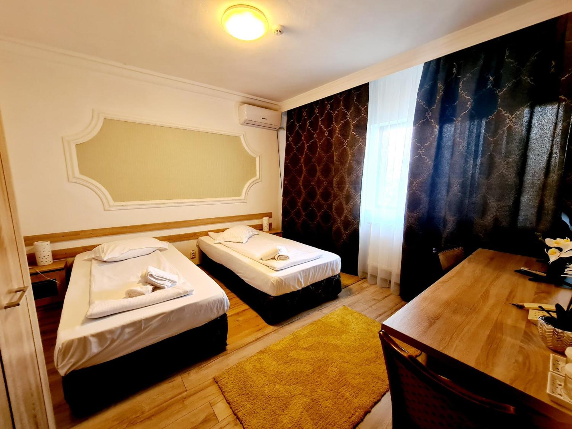 Hotel Elisabeta Alba Iulia Extérieur photo