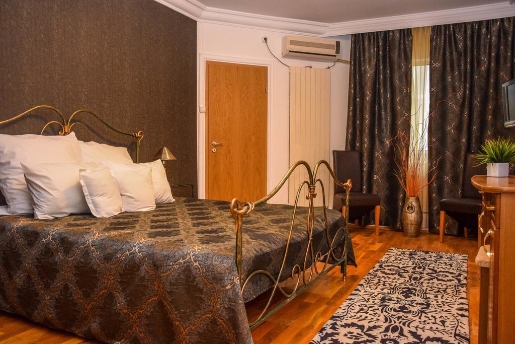 Hotel Elisabeta Alba Iulia Extérieur photo